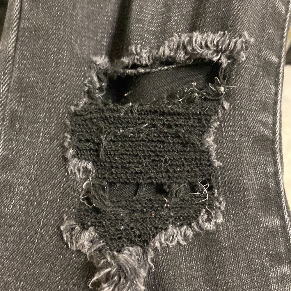 Pacsun, Size:23 and 24, Black, Skinny Cropped Ripped Jeans - Picture 4 of 5